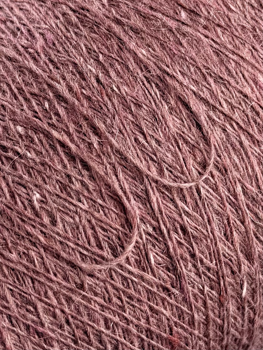 Hasegawa Art. HKA 4601 820 m / 100 g – Garn Seide Kaschmir Kid Mohair col. Altrosa Melangè 